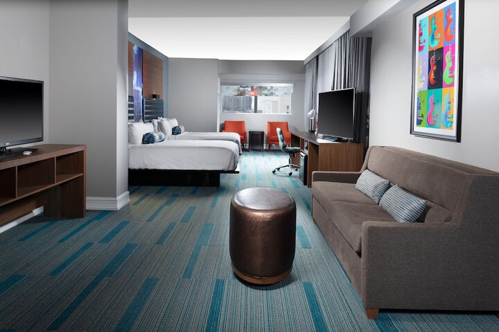 Room 8 of 43