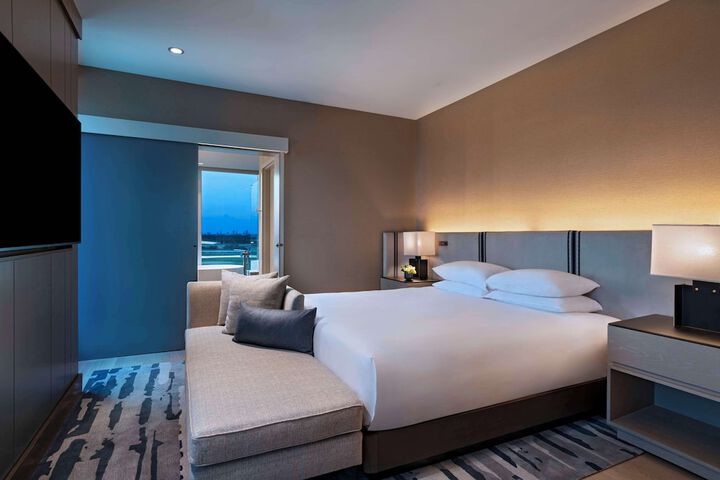 Room 21 of 66