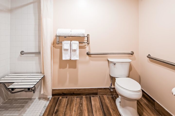 Room 14 of 23