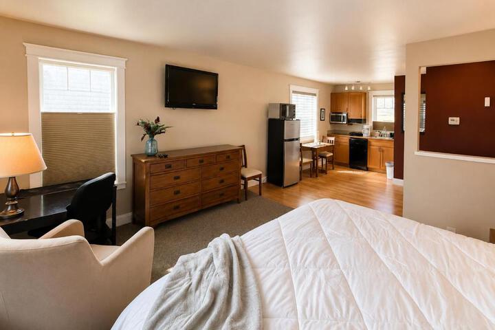 Triple Tree Suites