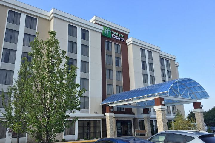 Hotel 3 of 49