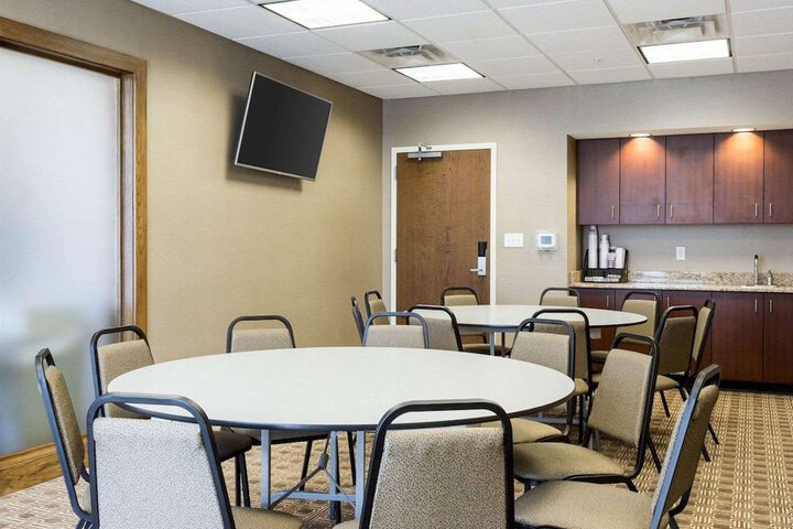 Comfort Inn & Suites Watford City
