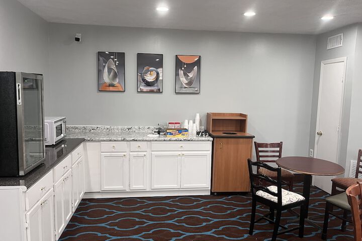 Room 12 of 14