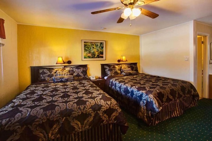 Room 6 of 19