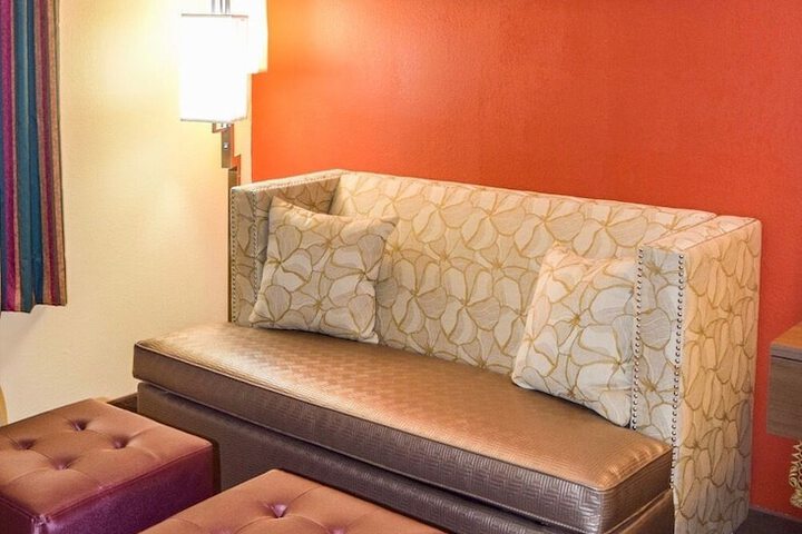 Room 10 of 23