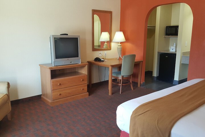 Room 3 of 12
