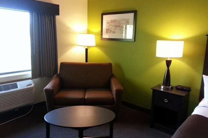 Room 18 of 32