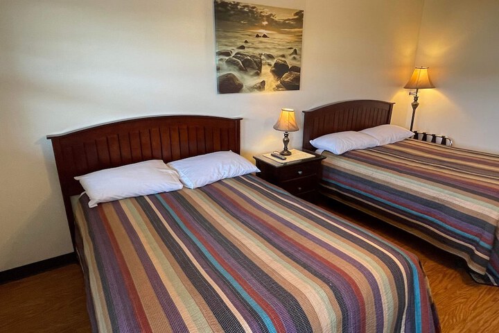 Room 10 of 25