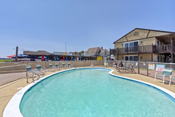 Pool 6 of 27