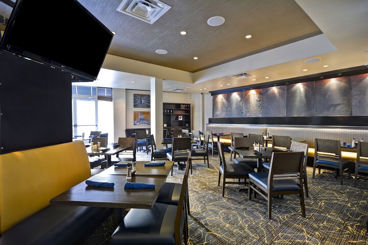 Holiday Inn Detroit Metro Airport by IHG