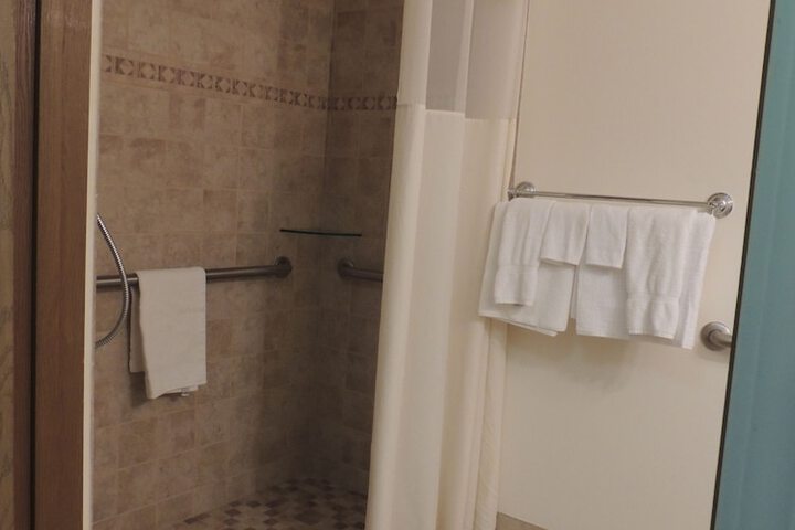 Room 26 of 43