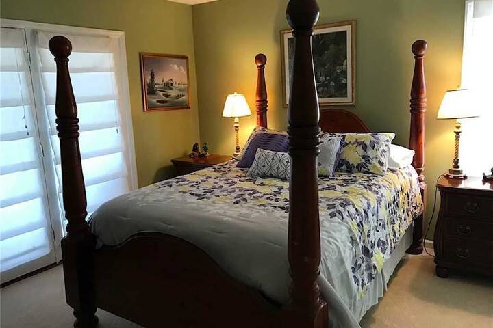 Room 9 of 63