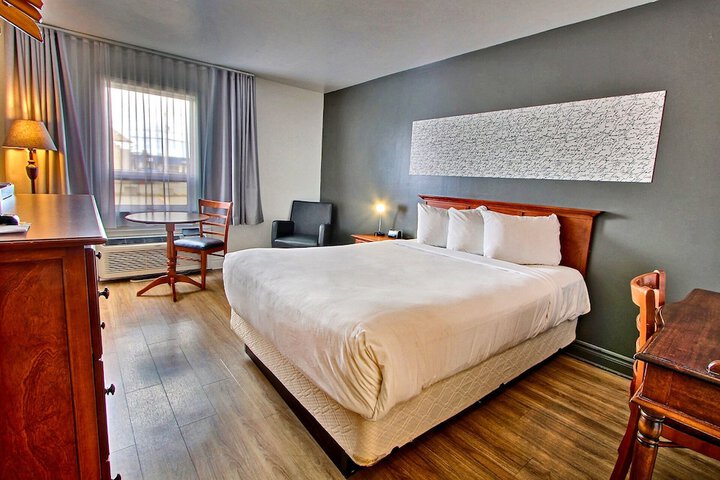 Room 40 of 59