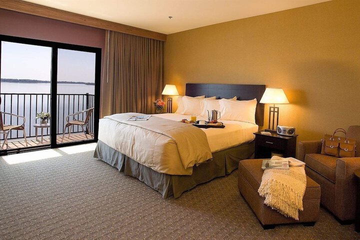 Kings Pointe Waterpark Resort