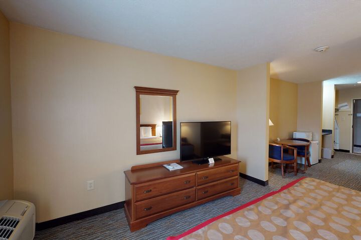 Room 22 of 37