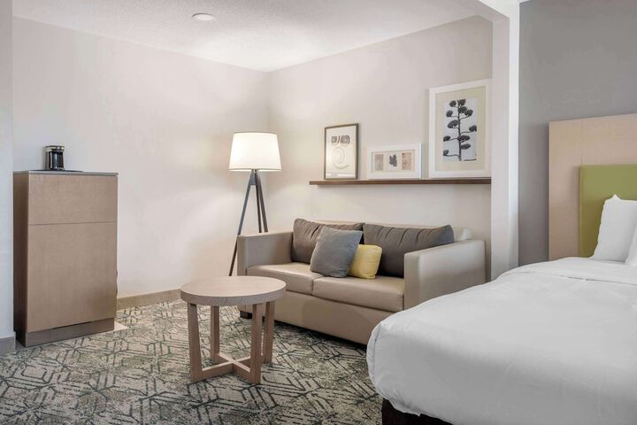 Room 21 of 35