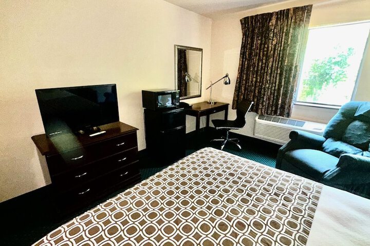 Room 10 of 22