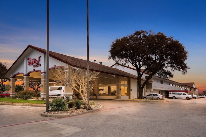 Hotel 6 of 48