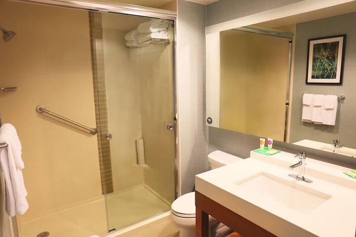 Room 16 of 29