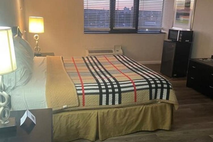 Room 19 of 29