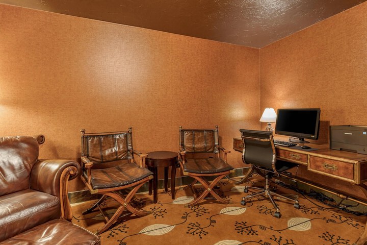 Lloyd Hotel Astoria Bayfront an Ascend Collection Hotel