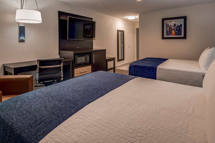 Room 14 of 30