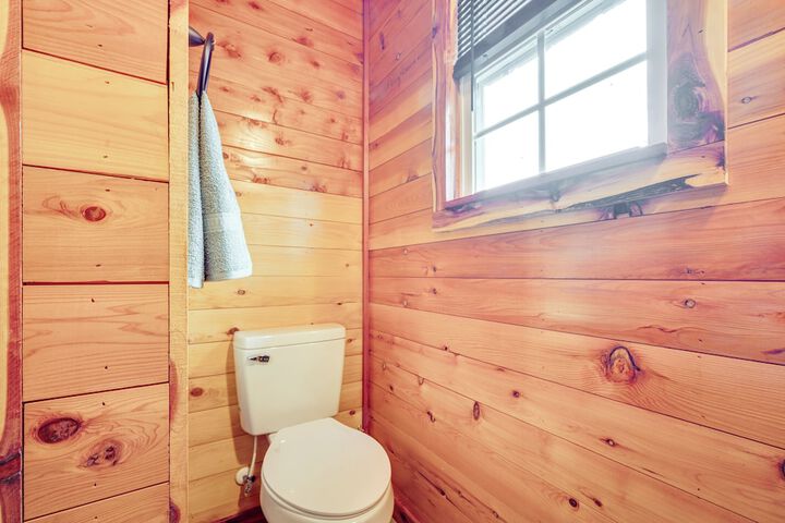 Troy Cabin w / River Access: Fish Kayak & More!