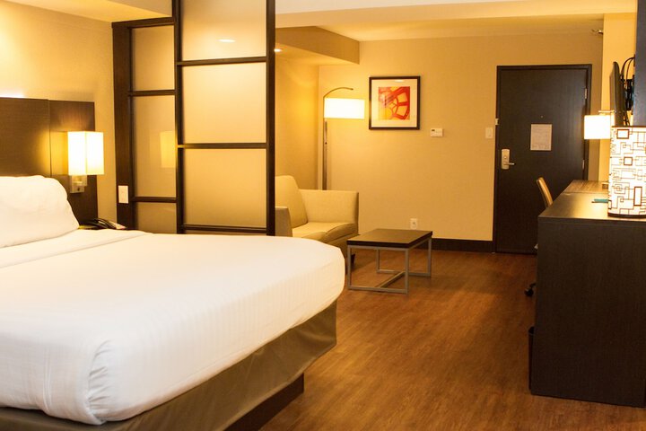 Room 29 of 103