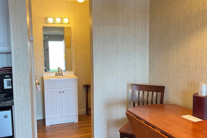Room 29 of 54