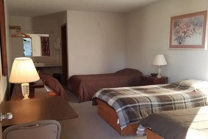 Room 41 of 54
