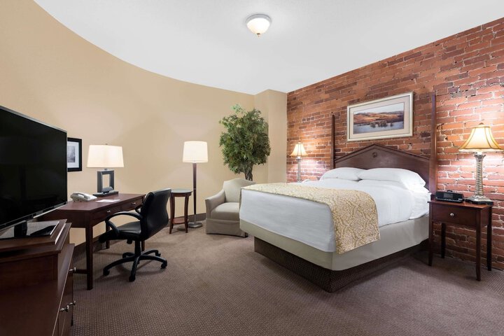 Hawthorn Extended Stay by Wyndham Rome