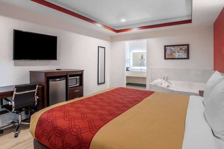 Room 13 of 30