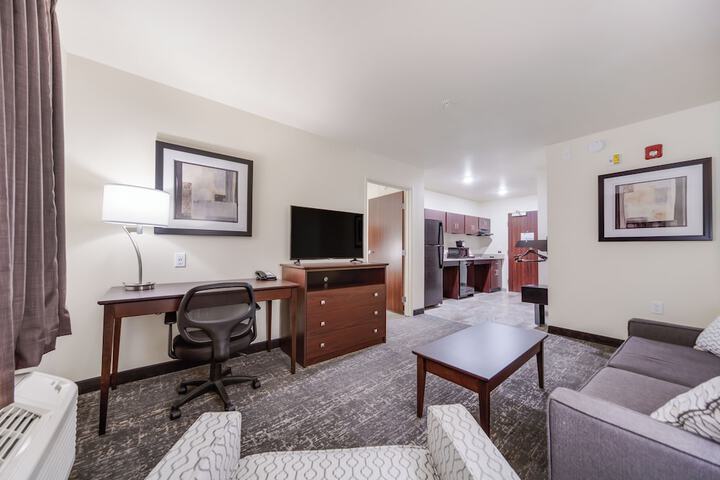 Room 12 of 40