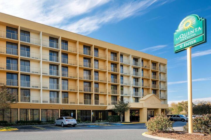 Hotel 3 of 60