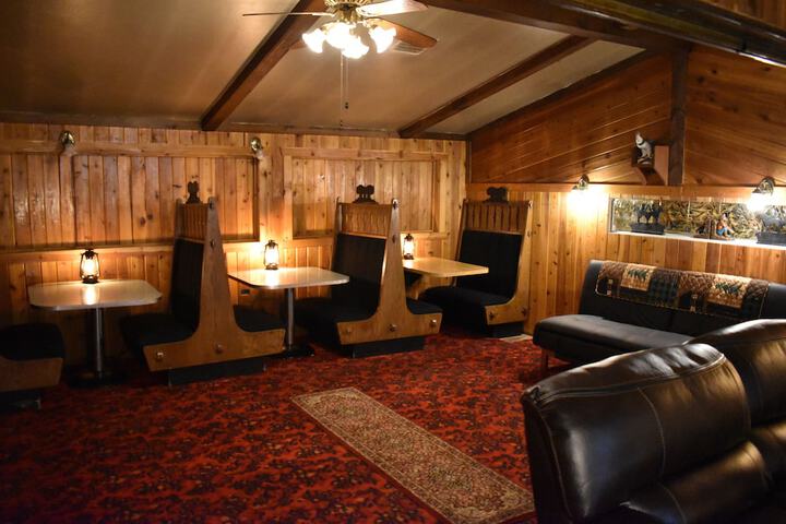 Room 24 of 66