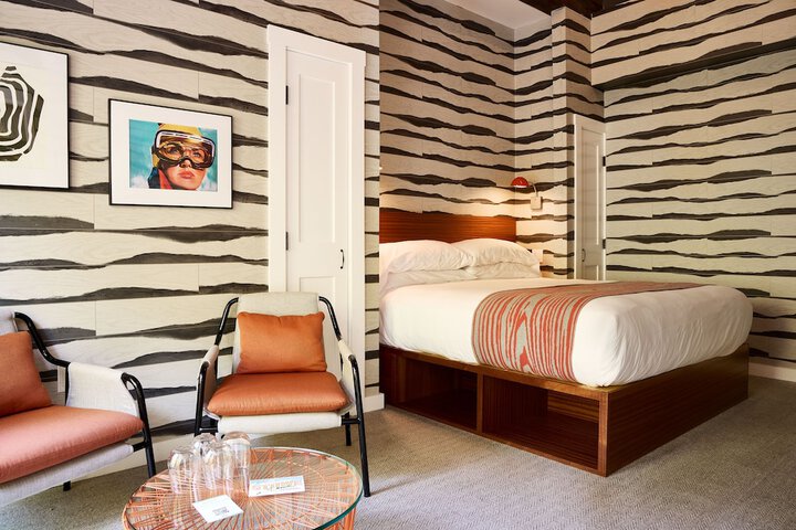 Room 65 of 138