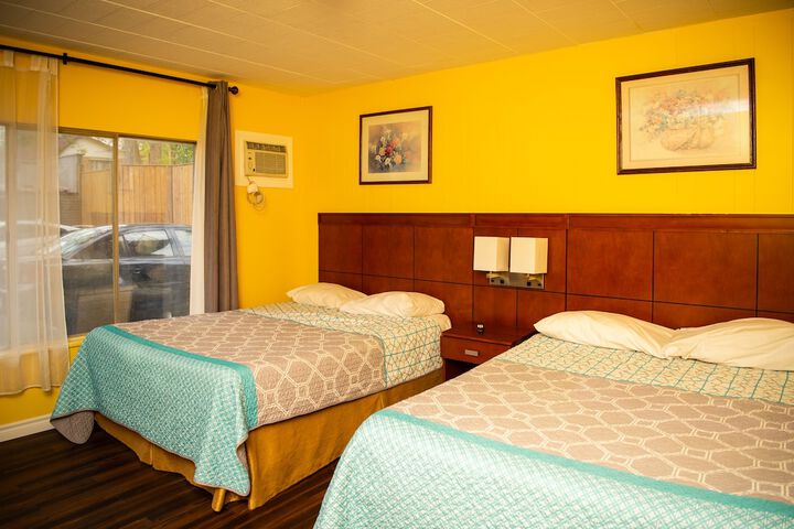 Room 47 of 90