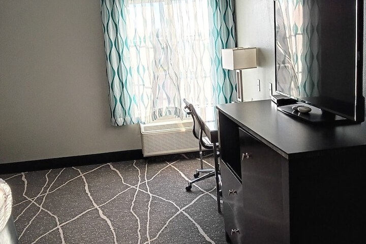 La Quinta Inn & Suites by Wyndham Little Rock - Bryant
