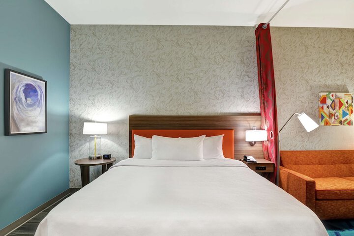 Room 28 of 42