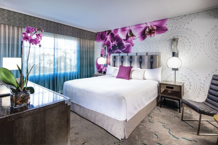 Room 47 of 74