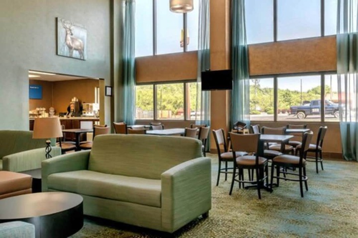 Hotel Interior 16 of 41