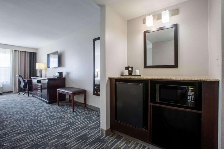 Room 21 of 52