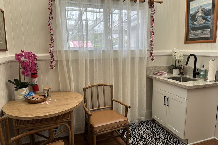 Aloha Junction Bed and Breakfast