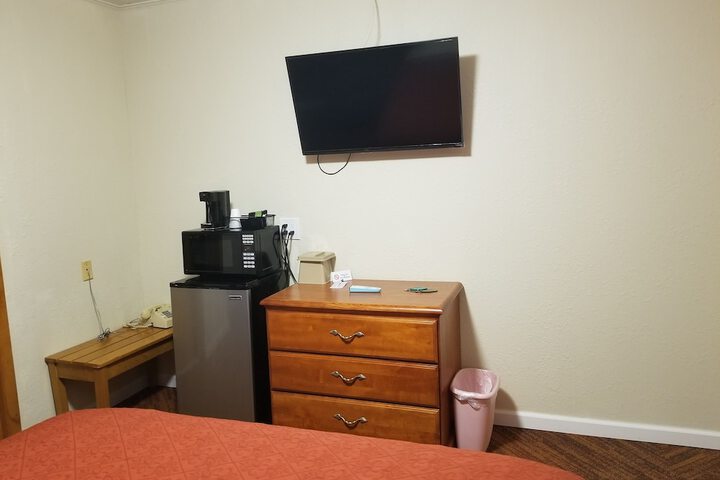 Room 22 of 65