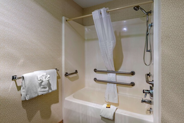 Best Western Plus Inn at Hunt Ridge