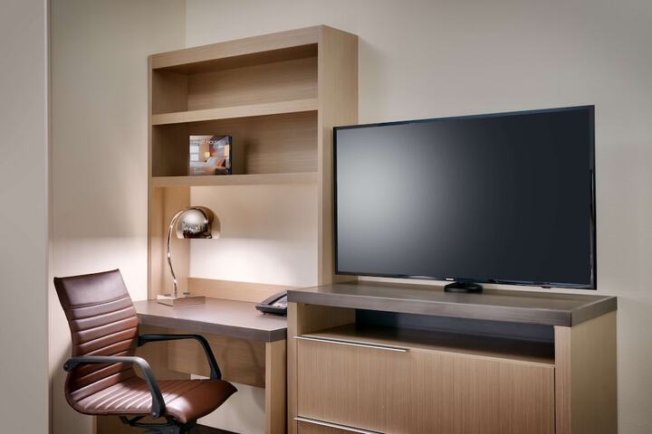Room 8 of 39