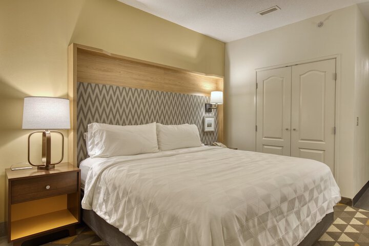 Room 26 of 88