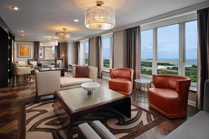 Hilton Chicago