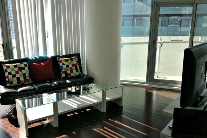 Room 11 of 20