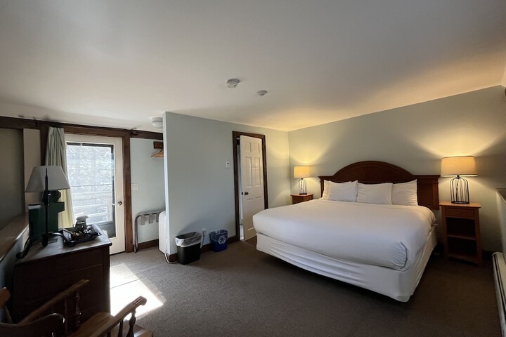 Room 150 of 294